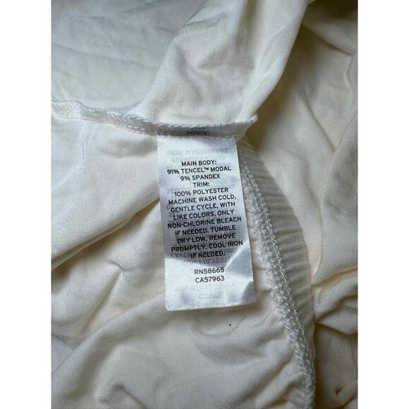 NWT NORDSTROM Womens 2X White Pajama Shorts Extremely Soft Cozy - Picture 6 of 6